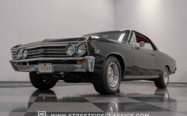 Unknown-Chevelle-1967-Black-Red-22