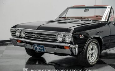 Unknown-Chevelle-1967-Black-Red-23