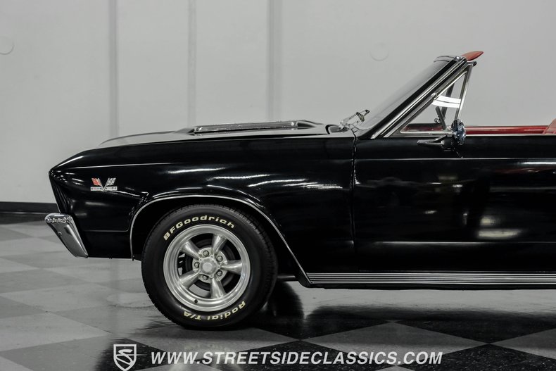 Unknown-Chevelle-1967-Black-Red-27