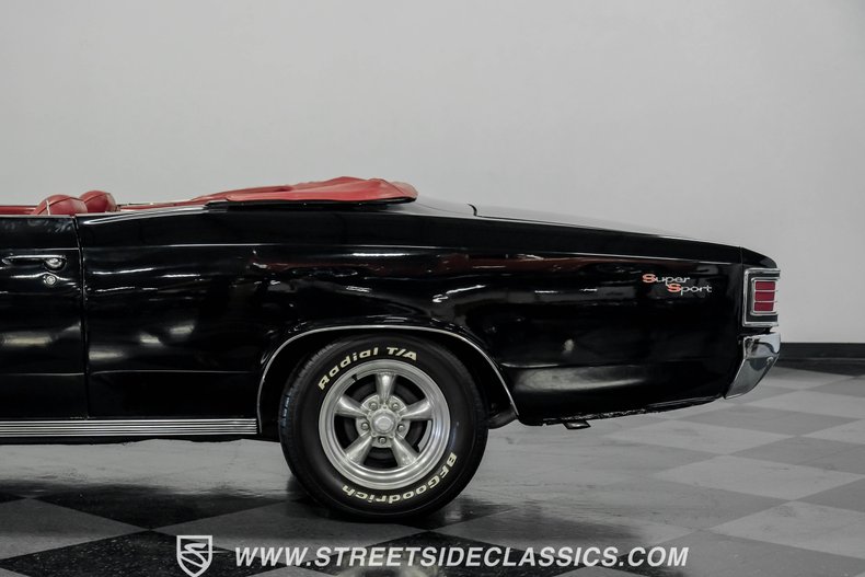 Unknown-Chevelle-1967-Black-Red-28