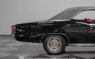 Unknown-Chevelle-1967-Black-Red-28