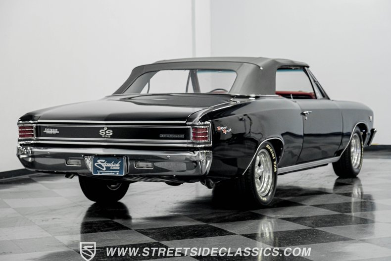 Unknown-Chevelle-1967-Black-Red-29