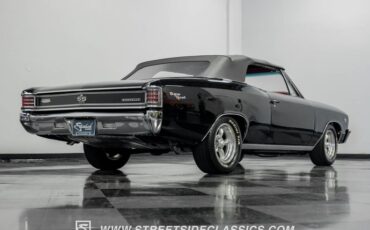 Unknown-Chevelle-1967-Black-Red-33