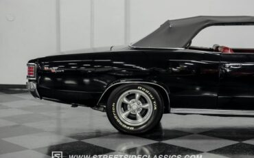 Unknown-Chevelle-1967-Black-Red-34