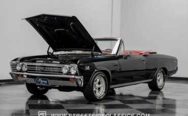 Unknown-Chevelle-1967-Black-Red-36