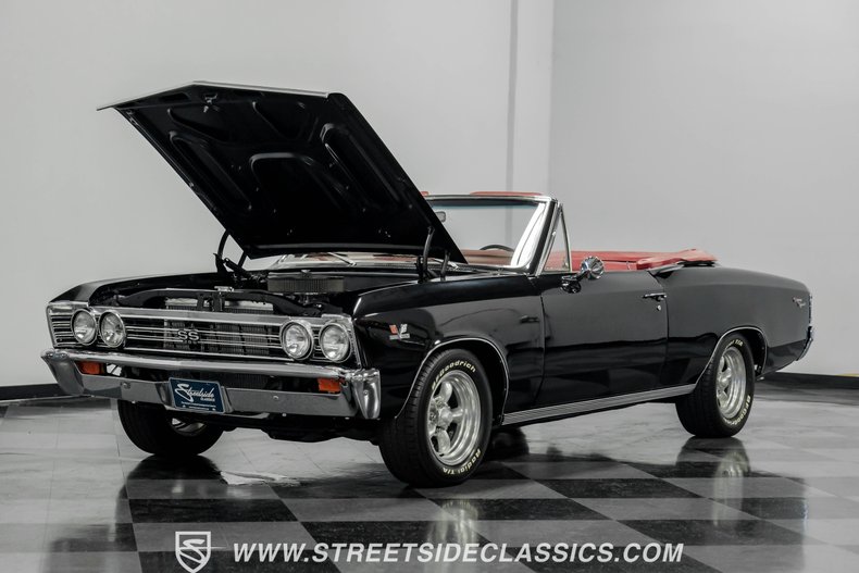 Unknown-Chevelle-1967-Black-Red-36