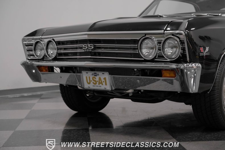 Unknown-Chevelle-1967-Black-Red-38