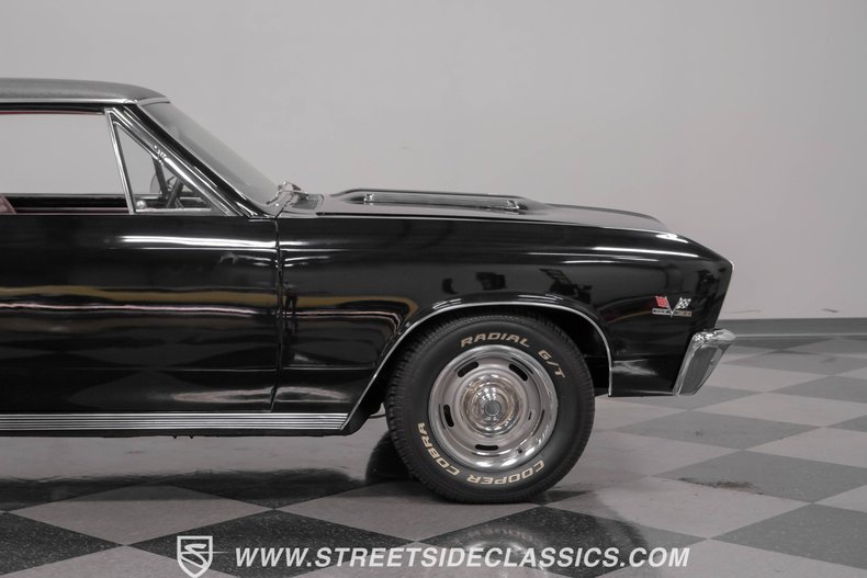 Unknown-Chevelle-1967-Black-Red-40