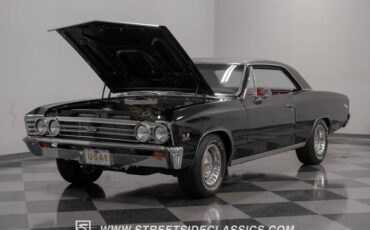 Unknown-Chevelle-1967-Black-Red-41