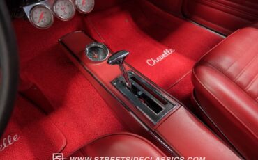 Unknown-Chevelle-1967-Black-Red-44