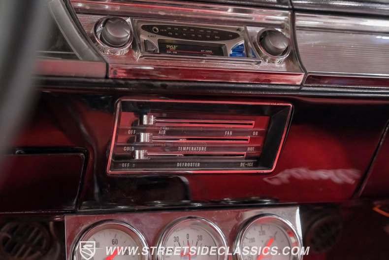 Unknown-Chevelle-1967-Black-Red-47
