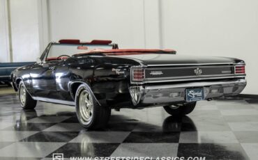 Unknown-Chevelle-1967-Black-Red-6