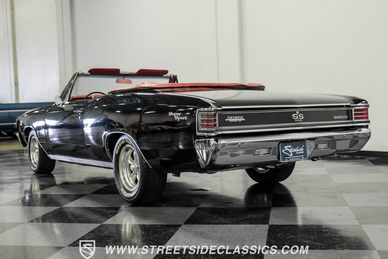 Unknown-Chevelle-1967-Black-Red-6