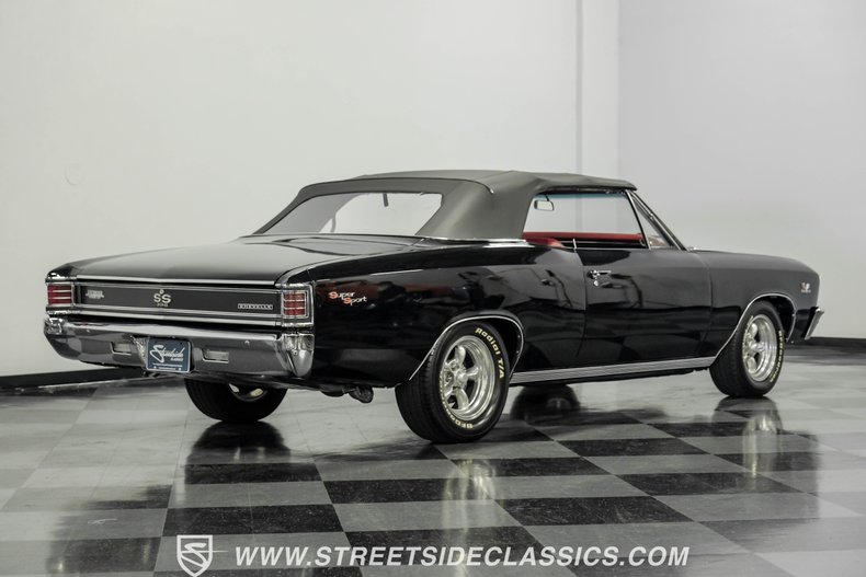 Unknown-Chevelle-1967-Black-Red-7