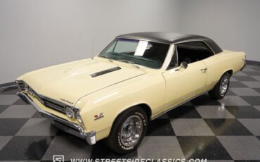 Unknown-Chevelle-1967-Butternut-Yellow-Black-21