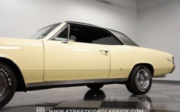 Unknown-Chevelle-1967-Butternut-Yellow-Black-23