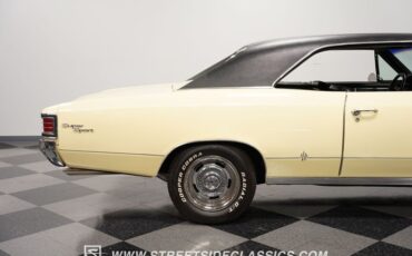 Unknown-Chevelle-1967-Butternut-Yellow-Black-30