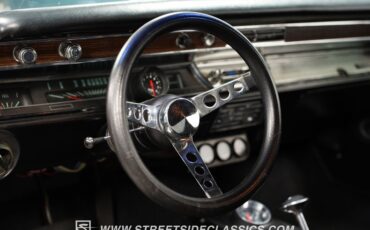 Unknown-Chevelle-1967-Butternut-Yellow-Black-40