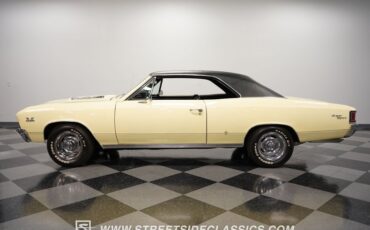Unknown-Chevelle-1967-Butternut-Yellow-Black-7