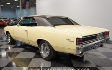 Unknown-Chevelle-1967-Butternut-Yellow-Black-9