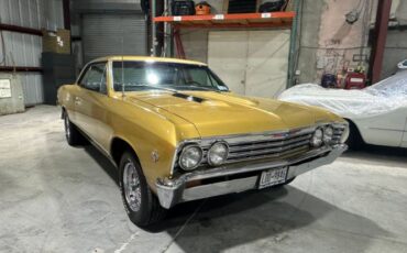 Unknown-Chevelle-1967-Granada-Gold-10