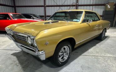 Unknown-Chevelle-1967-Granada-Gold-12