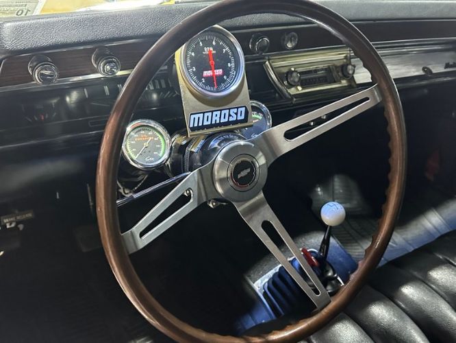 Unknown-Chevelle-1967-Granada-Gold-26