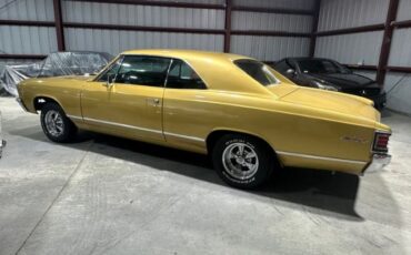 Unknown-Chevelle-1967-Granada-Gold-45