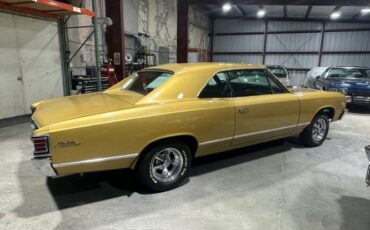 Unknown-Chevelle-1967-Granada-Gold-47