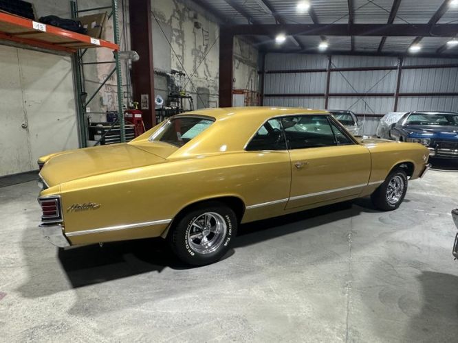 Unknown-Chevelle-1967-Granada-Gold-47