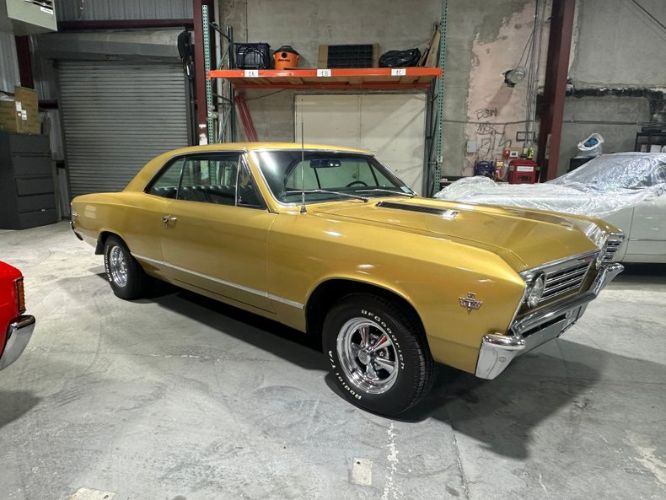 Unknown-Chevelle-1967-Granada-Gold-48