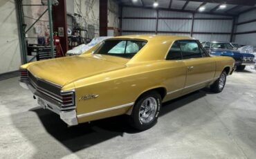 Unknown-Chevelle-1967-Granada-Gold-9