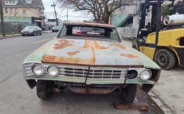 Unknown-Chevelle-1967-Green-Black