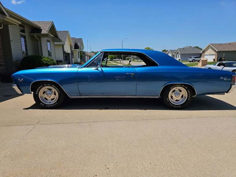 Unknown-Chevelle-1967-Marina-Blue-black-13
