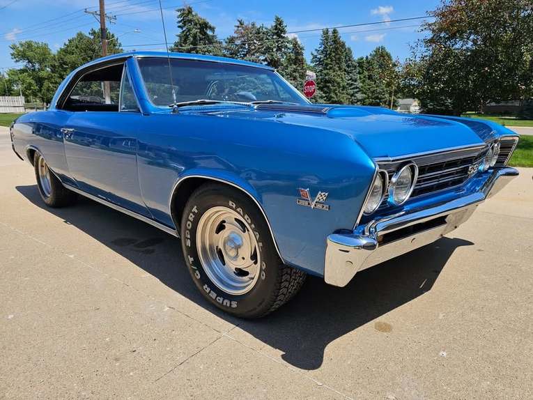 Unknown-Chevelle-1967-Marina-Blue-black-7