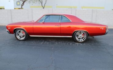 Unknown-Chevelle-1967-Orange-Black