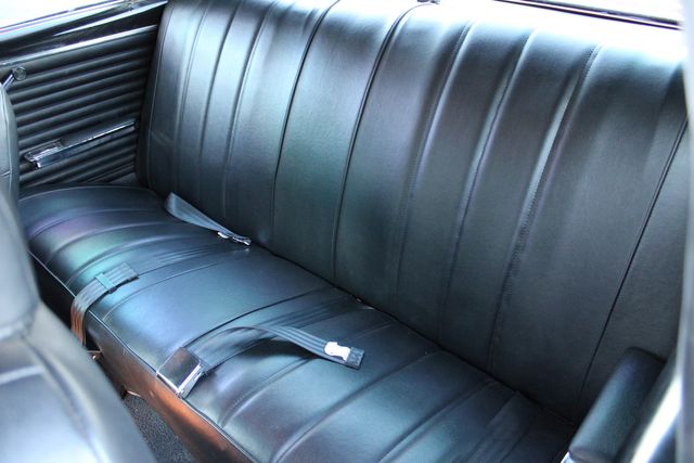Unknown-Chevelle-1967-Orange-Black-49