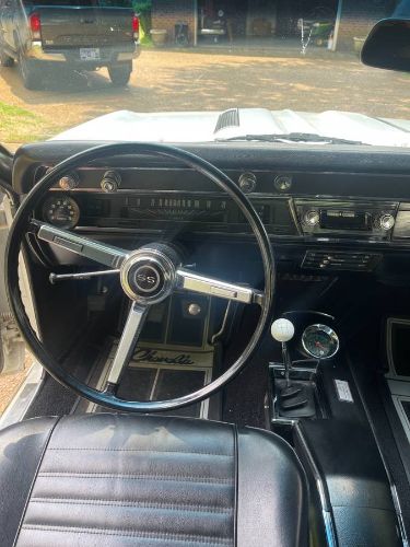 Unknown-Chevelle-1967-White-10
