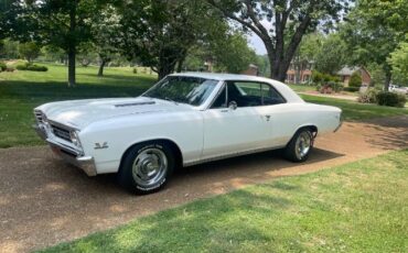 Unknown-Chevelle-1967-White