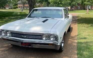 Unknown-Chevelle-1967-White-17