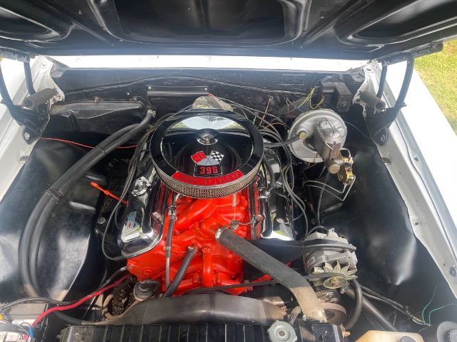 Unknown-Chevelle-1967-White-4