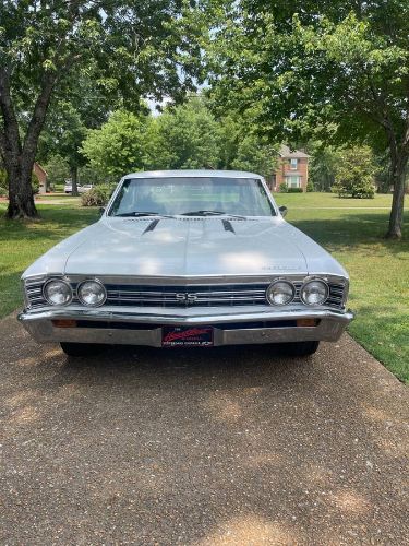 Unknown-Chevelle-1967-White-8