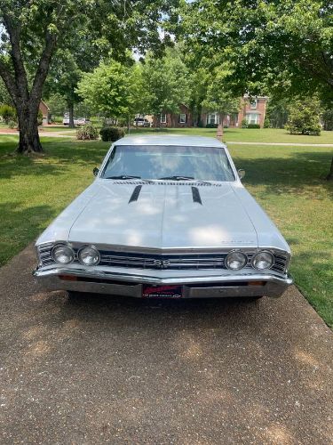 Unknown-Chevelle-1967-White-9