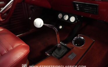 Unknown-Chevelle-1967-White-Red-12