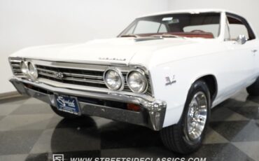 Unknown-Chevelle-1967-White-Red-13