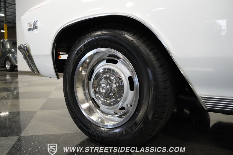 Unknown-Chevelle-1967-White-Red-23