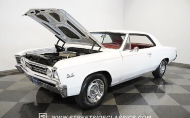 Unknown-Chevelle-1967-White-Red-24