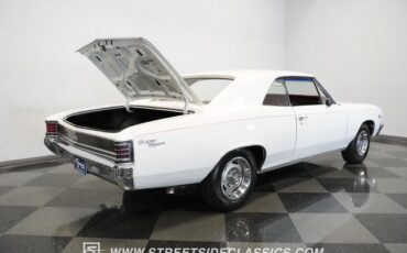 Unknown-Chevelle-1967-White-Red-28