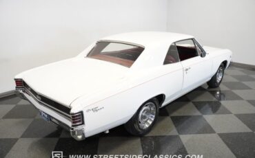 Unknown-Chevelle-1967-White-Red-32