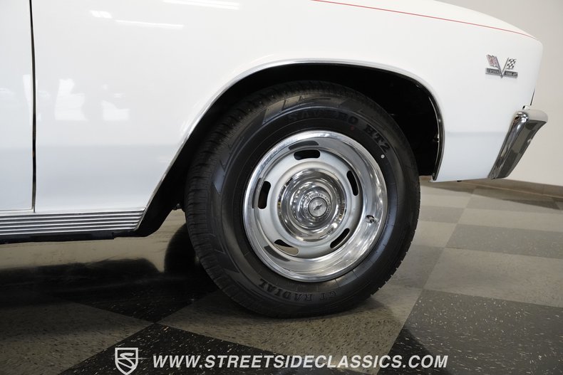 Unknown-Chevelle-1967-White-Red-35